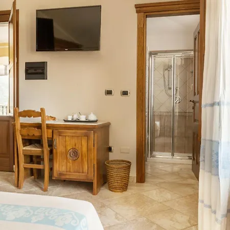 Hotell Sa Suergia 3*